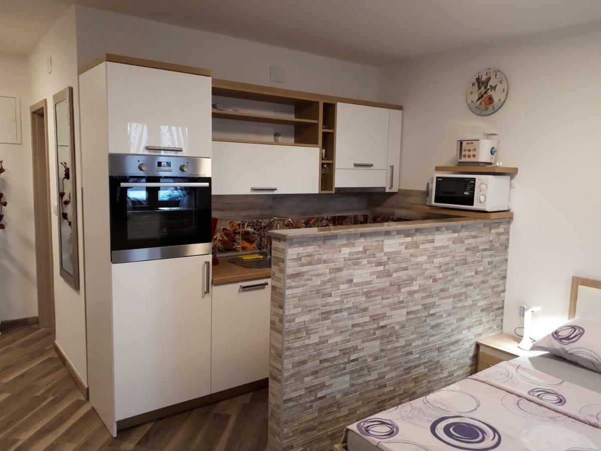 סנג' Apartment Dujica מראה חיצוני תמונה